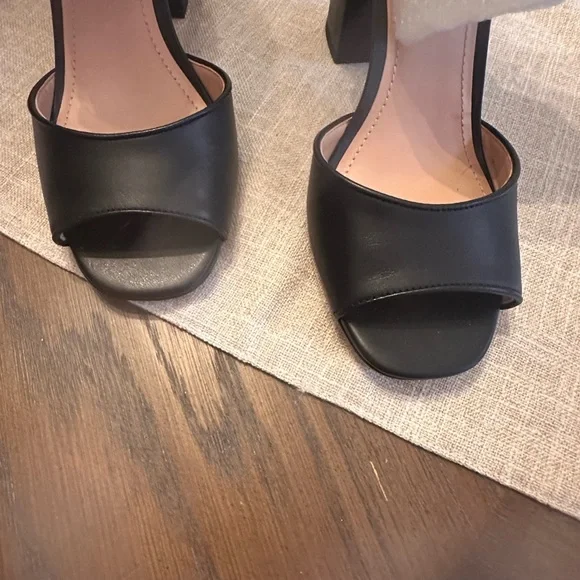 Elegant Black Women's Heels - Picture 3 of 15